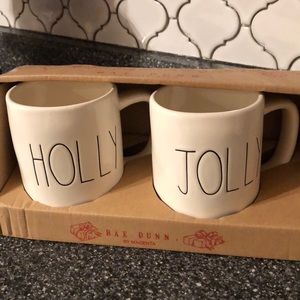 Rae Dunn HOLLY JOLLY mug set! Regular size mugs.